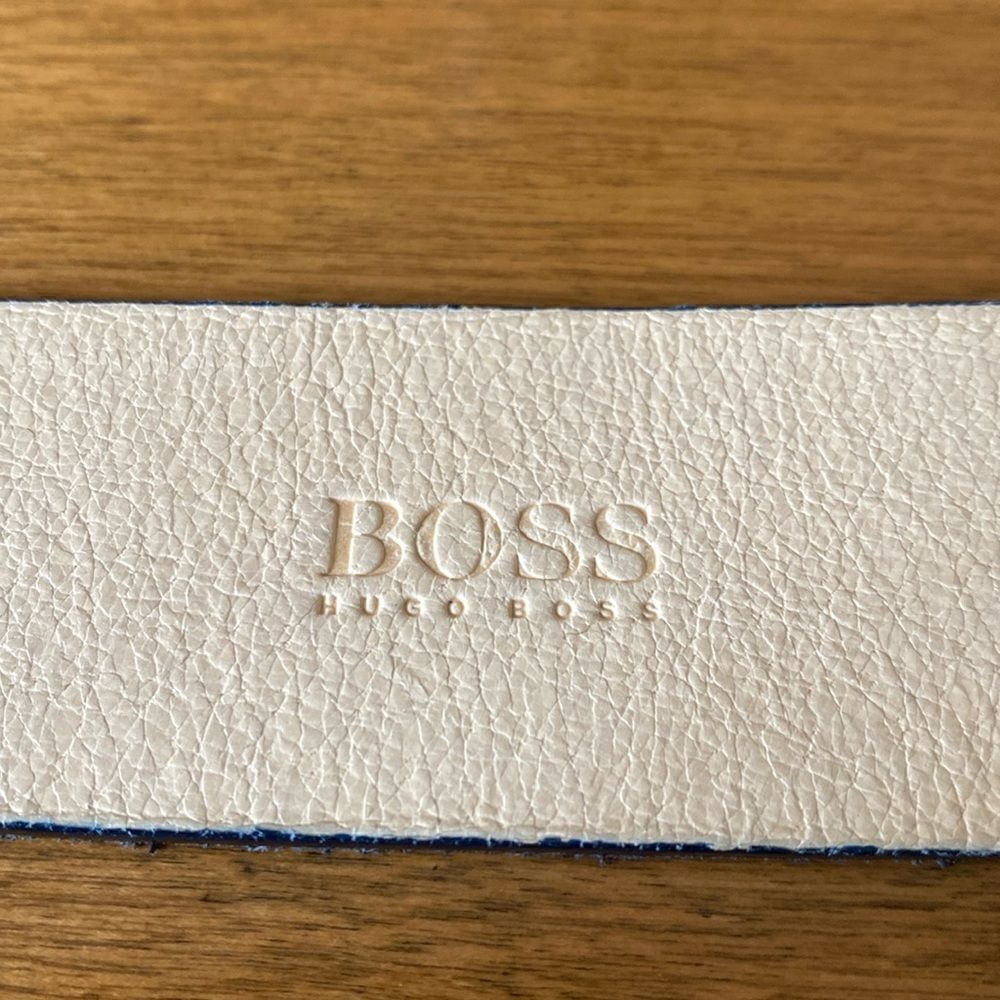 Hugo Boss suede belt - Picture 8 of 10